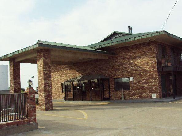 Regency Travel Inn Hayti Bagian luar foto
